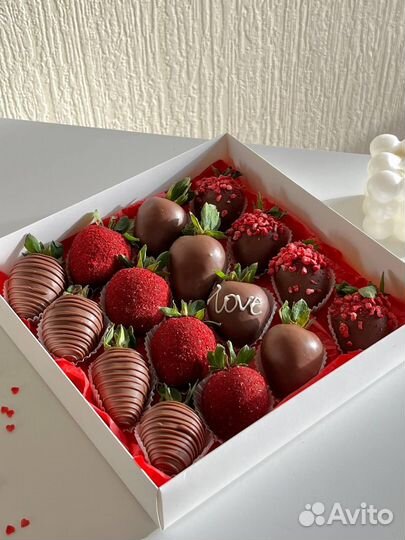 Клубника в шоколаде Callebaut на 14 февраля