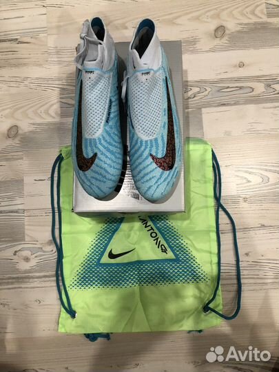 Бутсы Nike Phantom