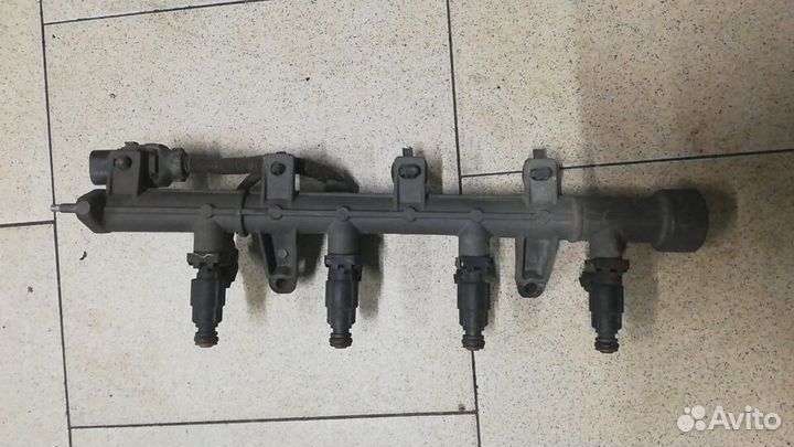 Рейка топливная (рампа) для Hyundai Accent II