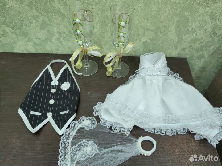 Свадебное украшение на бутылки и бокалы