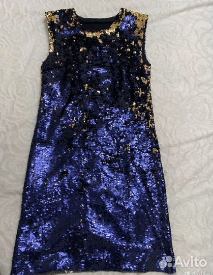 Платье с паетками