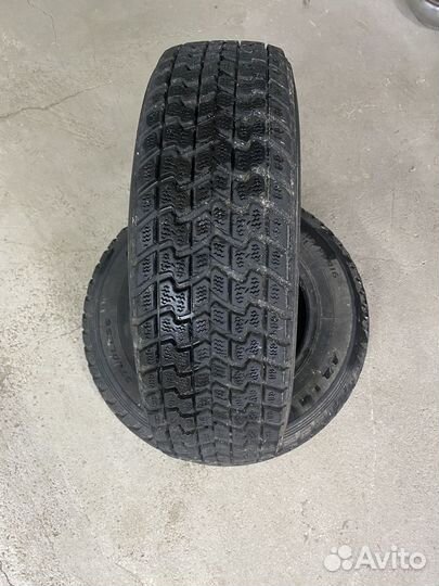 Goodyear 4x4 UG Ice Navi 215/70 R16