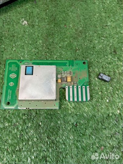 Блок эбу Renault 8200024376 S110030306D 7700110471