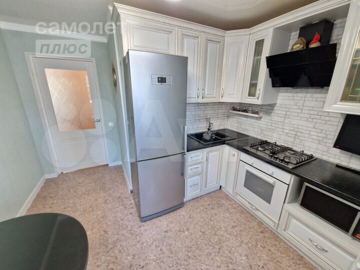 2-к. квартира, 47,3 м², 1/10 эт.