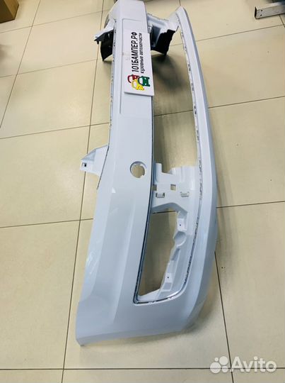 Бампер передний Volkswagen Polo 15-20г Белый