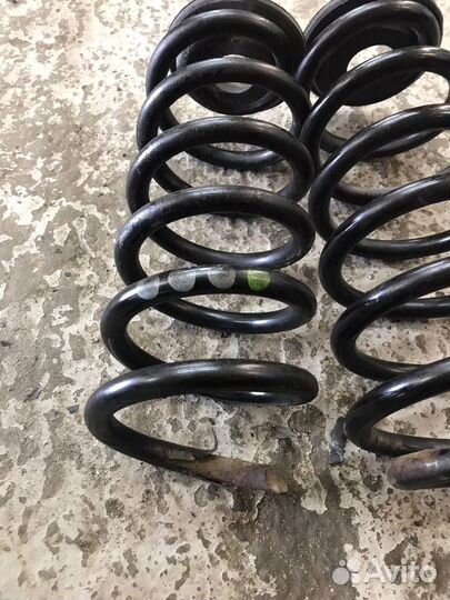 Витые пружины Зд заднее Audi A3 8P CCZ 2009