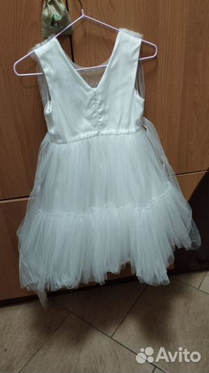 Праздничное платье для девочки 140