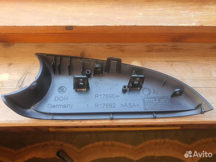 Накладка зеркала Skoda Octavia a5