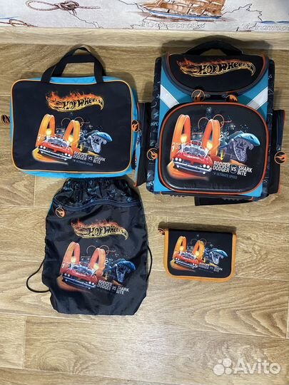 Рюкзак, пенал, сумка для сменки, папка А4