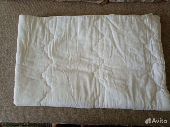 Одеяло,подушки, белье