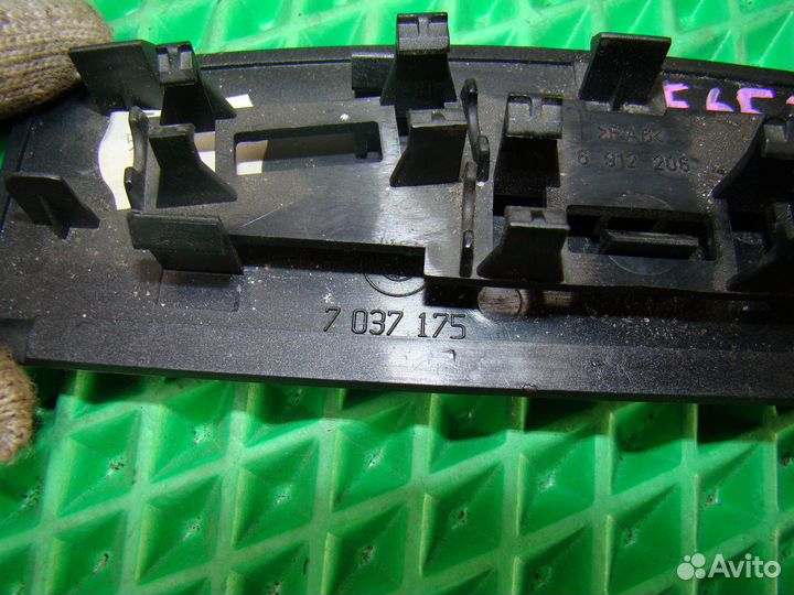 Декоративная накладка на обшивку потолка BMW 7 E65