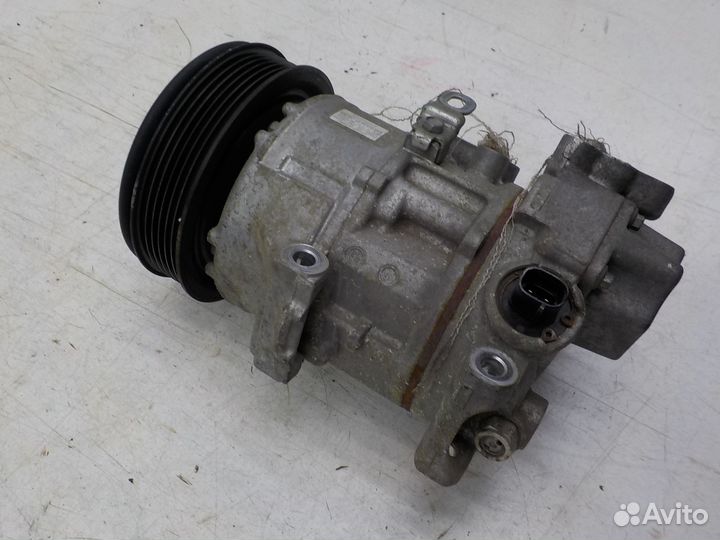 Компрессор кондиционера Toyota Auris