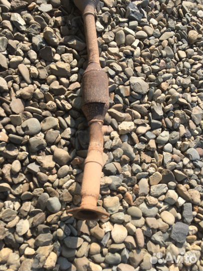 Toyota funcargo средняя часть глушителя