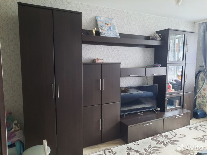 Стенка в гостиную