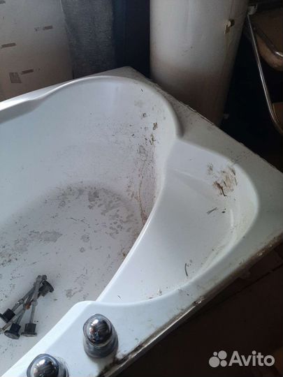 Акриловая ванна угловая бу