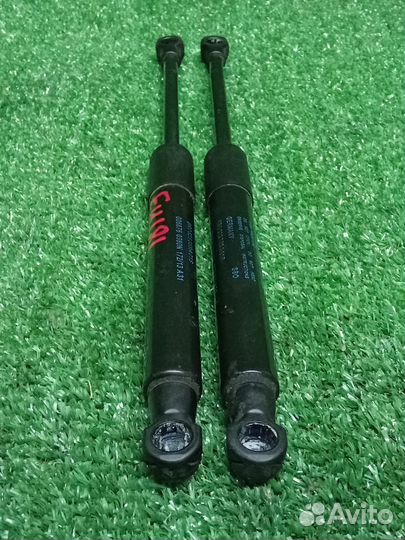 Амортизатор капота Audi Q5 8R cncd (2.0) 2013