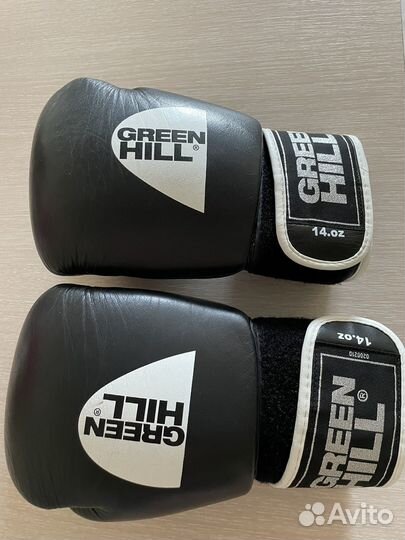 Боксерские перчатки 14 oz green hill