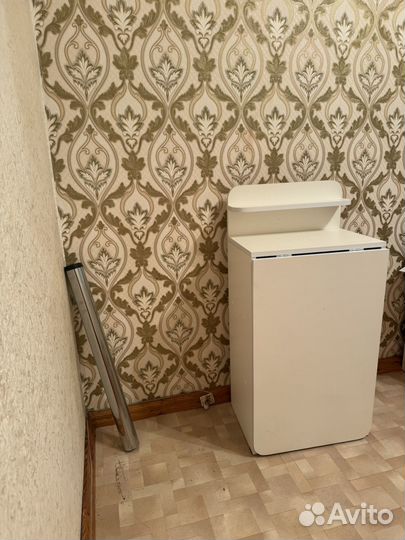 Маникюрный стол складной бу