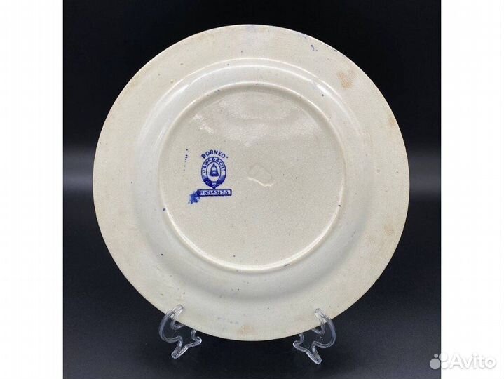 Тарелка с изображением сцены боя, фаянс, деколь