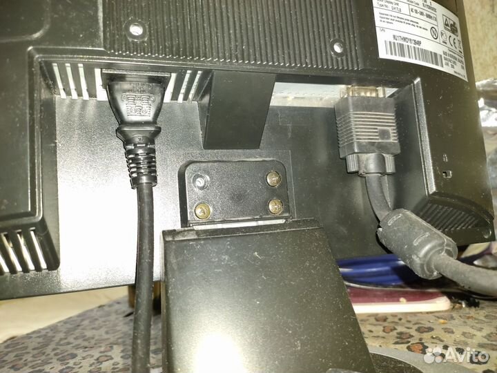 Монитор Samsung SyncMaster713N