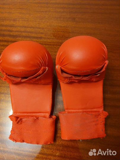 Перчатки для каратэ