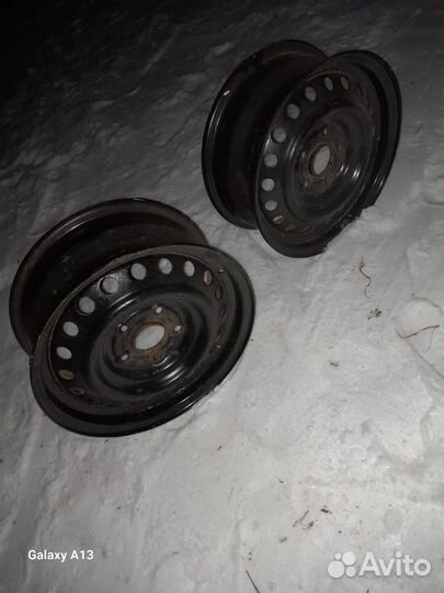 Штампованные диски r15