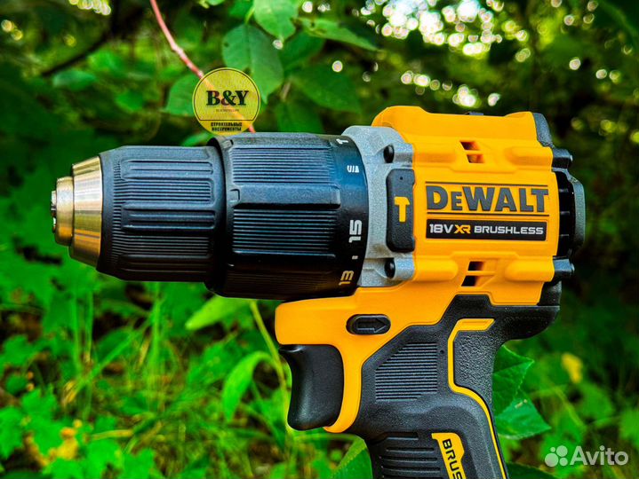 Аккумуляторный шуруповерт DeWalt DCD100YP2T