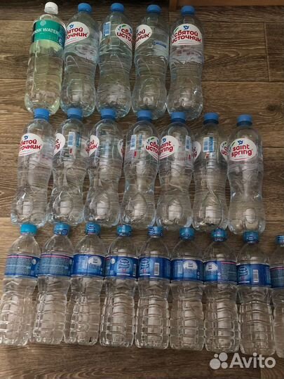 Бутылки с водой