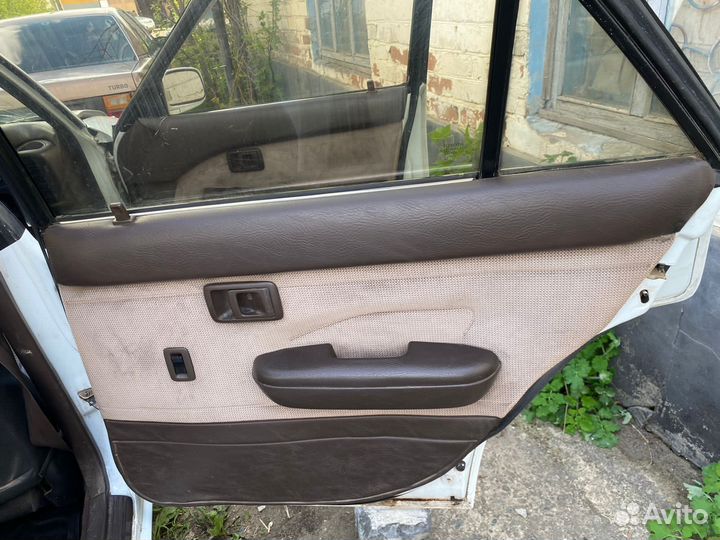 Дверные обшивки Toyota Carina 170