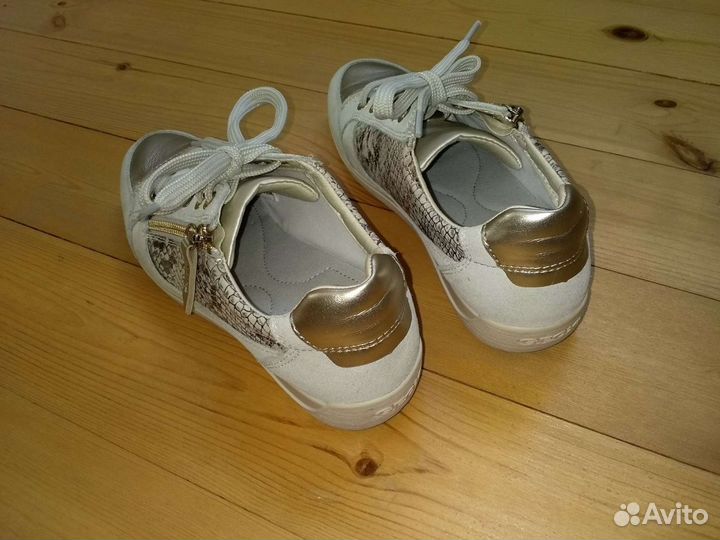 Кроссовки geox