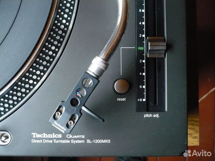 Technics SL-1200 MK 5 + Technics EPC-270C
