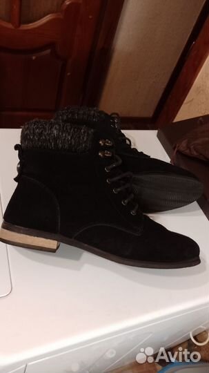 Новые зимние ботинки р.39