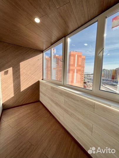 Балконное остекление новое