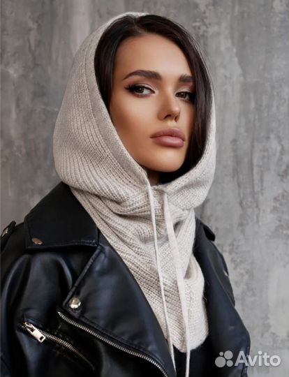 Капор вязаный