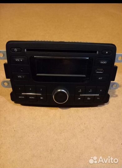 Renault. Панель магнитолы