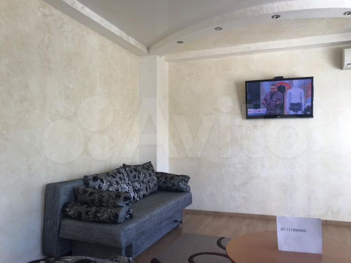 Комната 32 м² в 3-к., 2/3 эт.