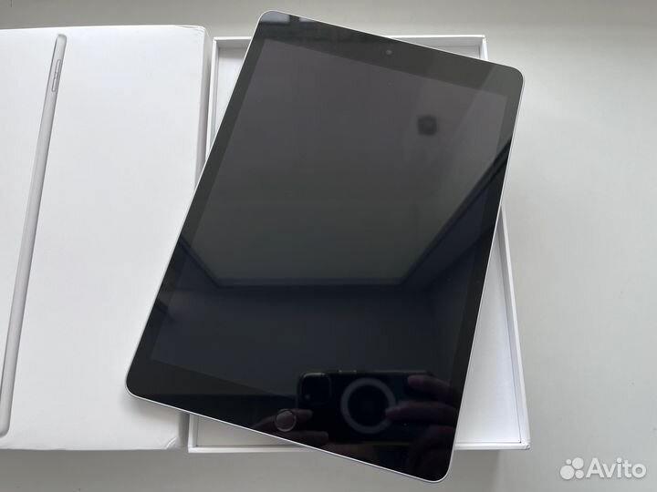 iPad 9 64Gb Wi-Fi Silver 2021 Б/У 1 месяц
