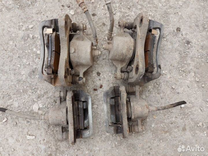 Суппорт тормозной Hyundai Sonata 5 G4GC