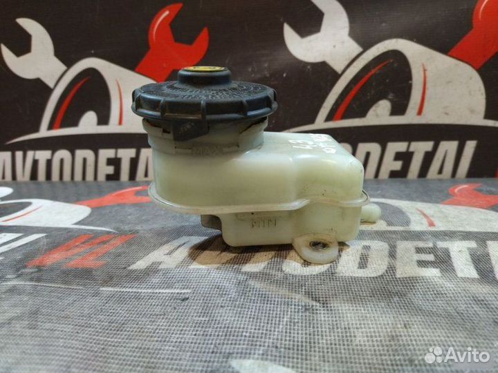 Бачок главного тормозного цилиндра Honda Civic 8