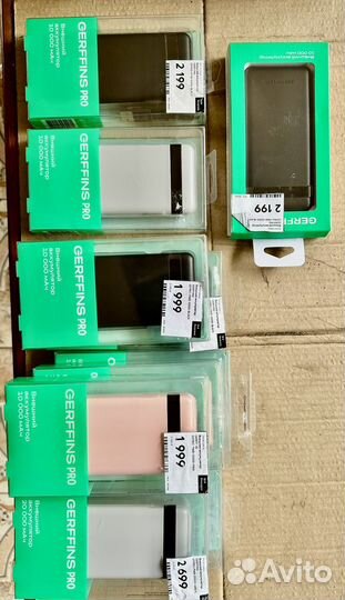 Внешний аккумулятор Gerffins Pro