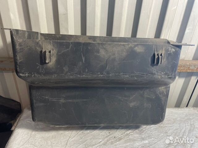 Ящик инструментальный Mercedes-Benz