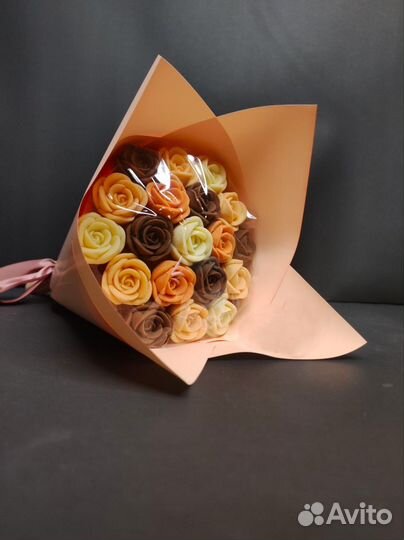 Шоколадные Розы - 19 шт в Букете