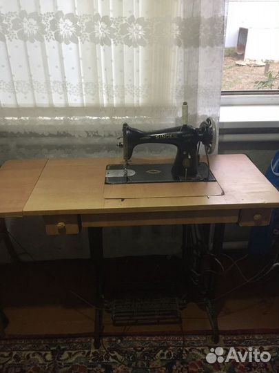 Швейная машина singer