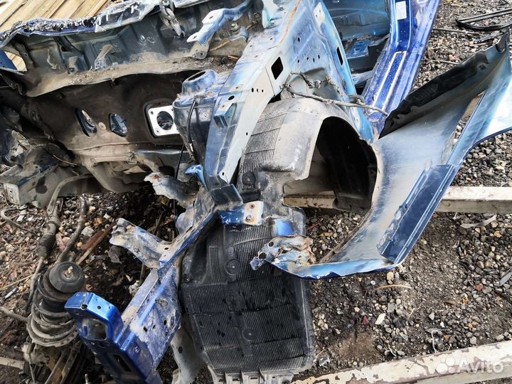 Передняя левая четверть kia Rio 3