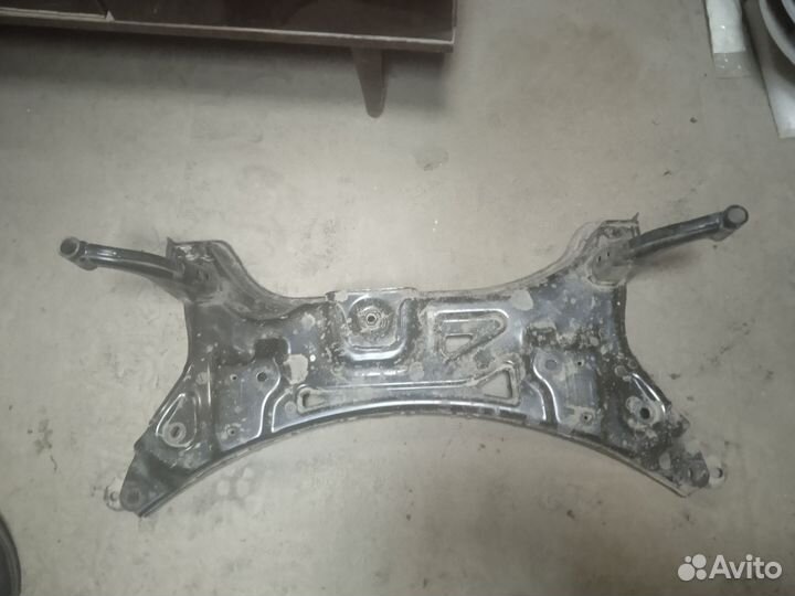 Подрамник geely кулрей