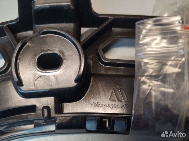 Крепление заднего бампера Polo sedan