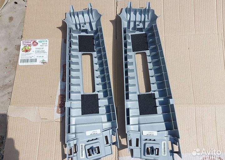 Накладка на центральную стойку Хонда CR-V 3