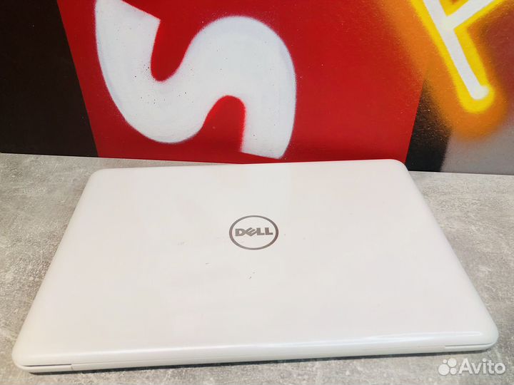 Dell Inspiron 15/Radeon R5/A9-9400/ram 8gb/ssd 240