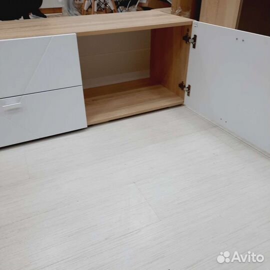 Тумба под телевизор