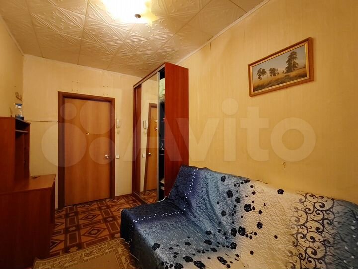 Комната 10 м² в 5-к., 2/5 эт.